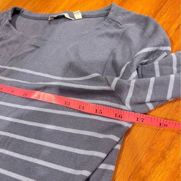 Vineyard vines stripped long sleeve top - Picture 3 of 7